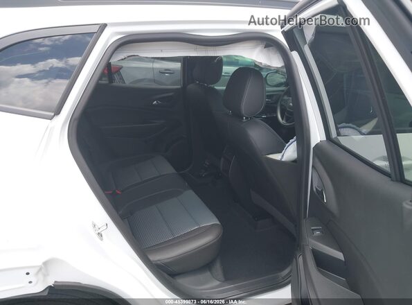 KL77LHEP2TC130372 2026 CHEVROLET TRAX White VIN sticker view