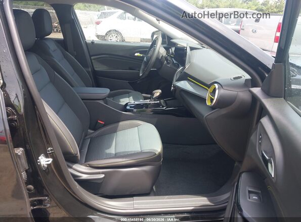 KL77LHEP2TC140383 2026 CHEVROLET TRAX Black Vista interior delantera