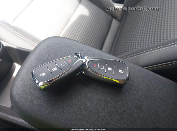 KL77LHEP2TC140383 2026 CHEVROLET TRAX Black Vista del salpicadero