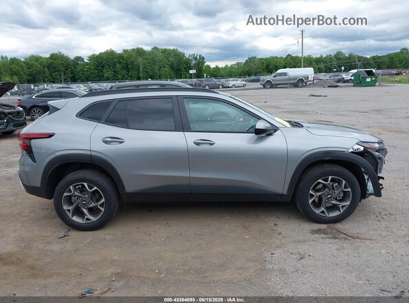 KL77LHEP3SC052280 2025 CHEVROLET TRAX Gray Սալոնի հետևի տեսք