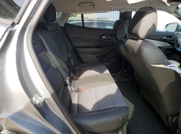 KL77LHEP3SC089037 2025 CHEVROLET TRAX Серебряный Вид задней части салона