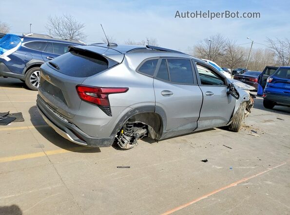 KL77LHEP3SC089037 2025 CHEVROLET TRAX Серебряный Задняя правая четверть