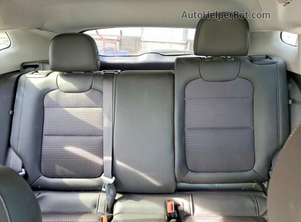KL77LHEP3SC089037 2025 CHEVROLET TRAX Серебряный Вид задних сидений