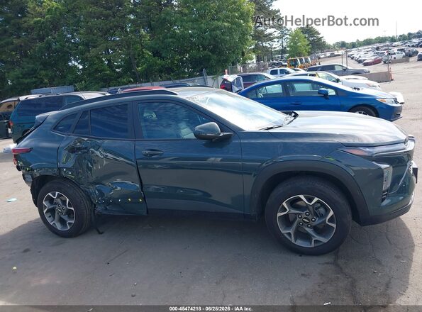 KL77LHEP3SC241642 2025 CHEVROLET TRAX Gray Vista interior de 360 grados