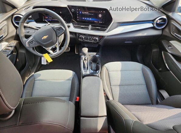 KL77LHEP3SC308448 2025 CHEVROLET TRAX Blue Dashboard view