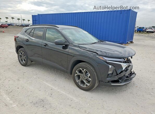 KL77LHEP3TC118313 2026 CHEVROLET TRAX Черный Передняя правая четверть