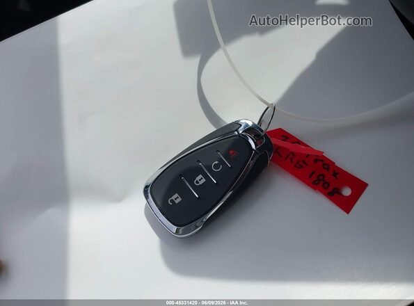 KL77LHEP4SC086406 2025 CHEVROLET TRAX Черный Вид панели приборов
