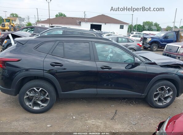 KL77LHEP4SC086406 2025 CHEVROLET TRAX Черный Вид задней части салона