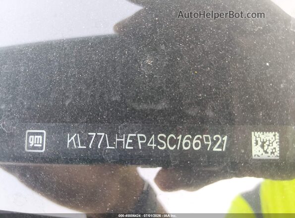 KL77LHEP4SC166921 2025 CHEVROLET TRAX Gray Engine compartment view