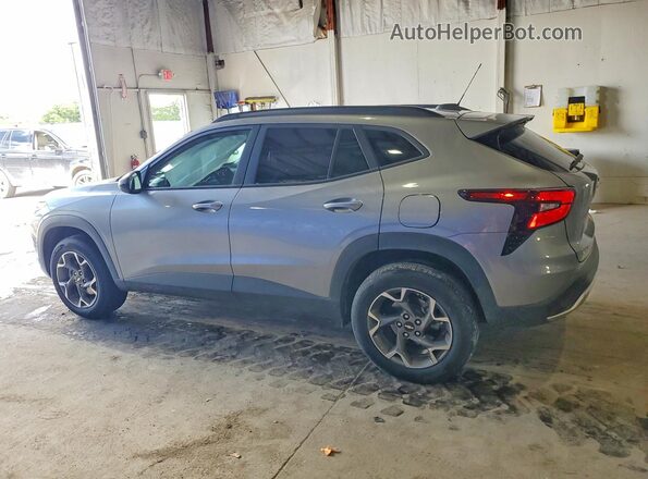 KL77LHEP4SC176347 2025 CHEVROLET TRAX Gray Trasero izquierdo