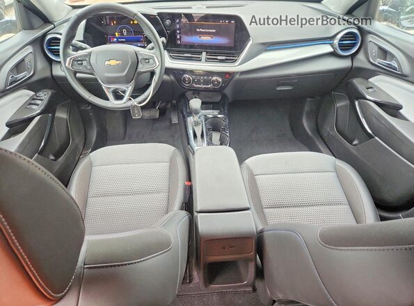 KL77LHEP4SC237759 2025 CHEVROLET TRAX Black Vista del salpicadero
