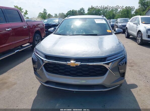 KL77LHEP7SC023736 2025 CHEVROLET TRAX Silver Instrument cluster view