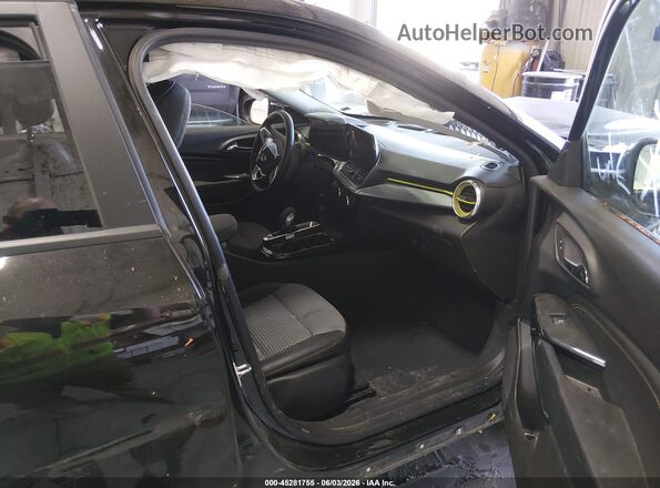 KL77LHEP7SC121018 2025 CHEVROLET TRAX Черный Вид салона спереди