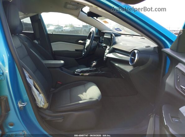 KL77LHEP7SC252644 2025 CHEVROLET TRAX Blue წინა სალონის ხედი