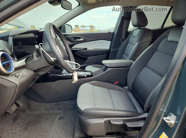 KL77LHEP7SC276412 2025 CHEVROLET TRAX Green 