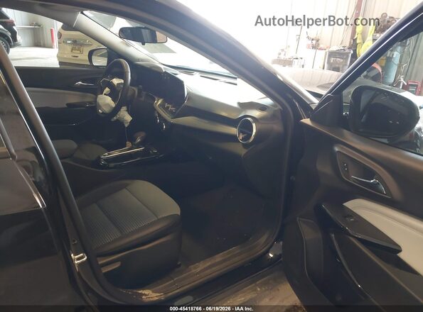 KL77LHEP7SC324121 2025 CHEVROLET TRAX Black წინა სალონის ხედი