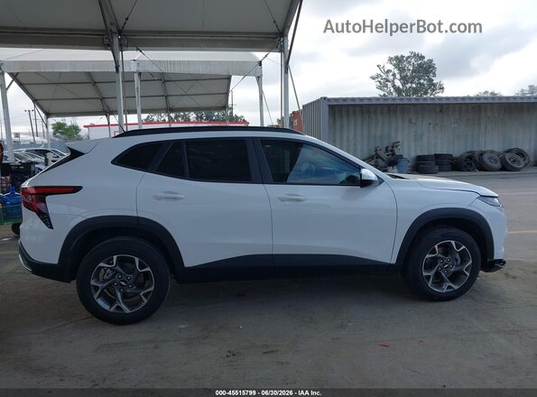 KL77LHEP7TC024225 2026 CHEVROLET TRAX White Rear interior view