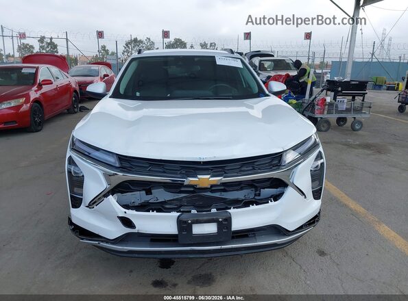 KL77LHEP7TC024225 2026 CHEVROLET TRAX White Instrument cluster view