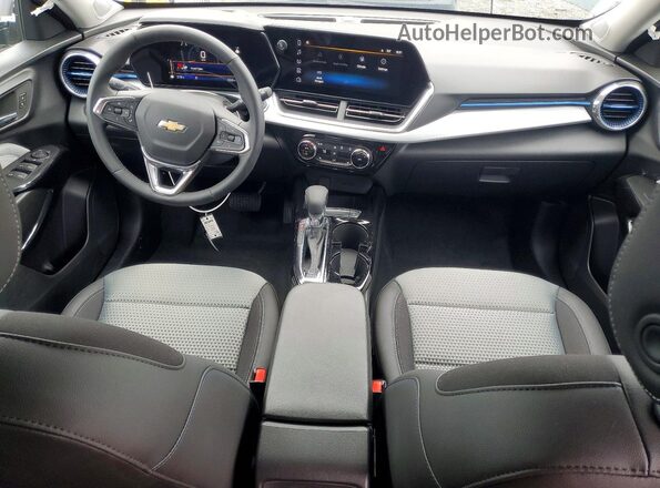 KL77LHEP7TC105385 2026 CHEVROLET TRAX Charcoal Առջևի վահանակի տեսք