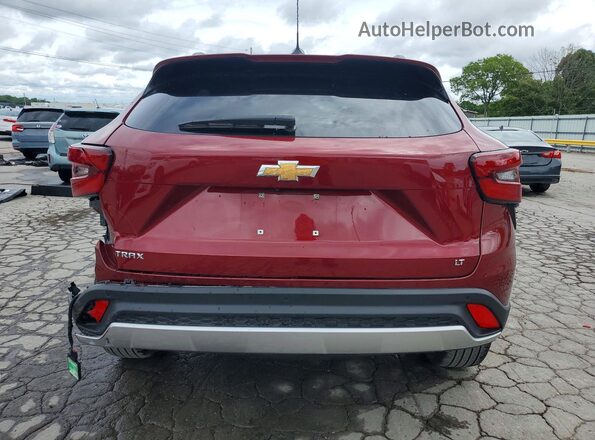 KL77LHEP9SC282812 2025 CHEVROLET TRAX Maroon Rear view