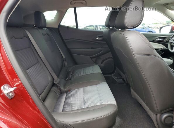 KL77LHEP9SC282812 2025 CHEVROLET TRAX Maroon Rear interior view