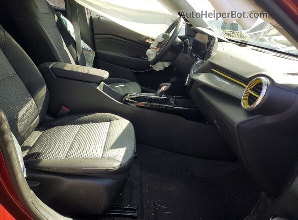 KL77LHEP9SC293079 2025 CHEVROLET TRAX Red Вид салону спереду