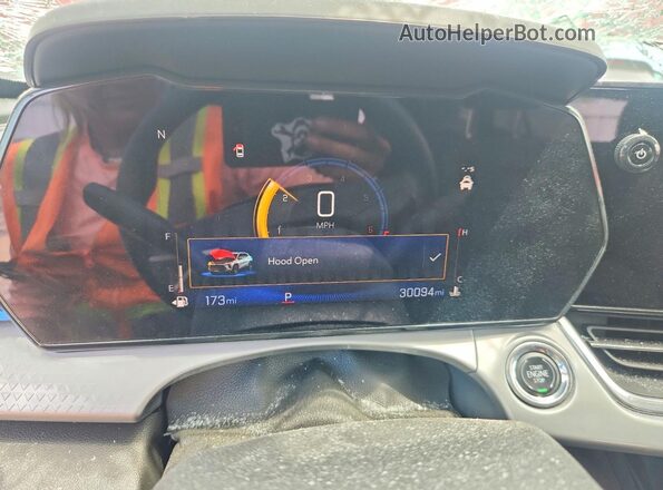 KL77LHEPXSC014268 2025 CHEVROLET TRAX Burgundy Սարքավորումների վահանակի տեսք