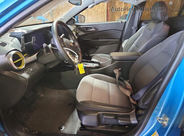 KL77LHEPXSC128626 2025 CHEVROLET TRAX Blue 