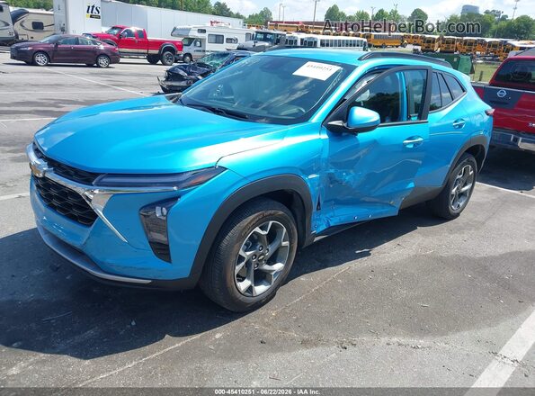 KL77LHEPXSC202949 2025 CHEVROLET TRAX Blue Vista tres cuartos delantera izquierda