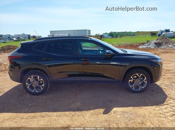 KL77LHEPXSC231982 2025 CHEVROLET TRAX Black Вид задньої частини салону