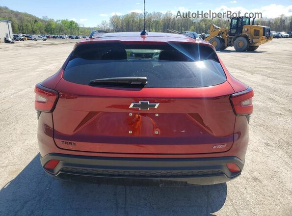 KL77LJE21RC033684 2024 CHEVROLET TRAX Burgundy Հետևի տեսք