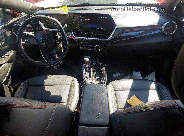 KL77LJE21RC033684 2024 CHEVROLET TRAX Burgundy Առջևի վահանակի տեսք