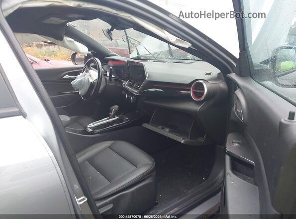 KL77LJE21RC034334 2024 CHEVROLET TRAX Gray Vista interior delantera