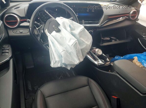 KL77LJE23RC215712 2024 CHEVROLET TRAX Синий Вид панели приборов