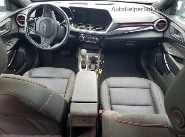 KL77LJE27RC016985 2024 CHEVROLET TRAX Темно-бордовый Вид панели приборов