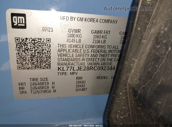 KL77LJE28RC092344 2024 CHEVROLET TRAX Blue Vista del compartimento del motor