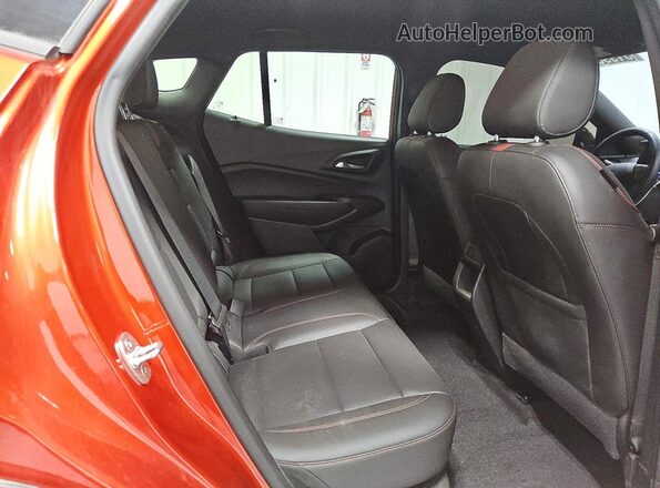 KL77LJE2XRC069874 2024 CHEVROLET TRAX Orange Widok tylnych siedzeń