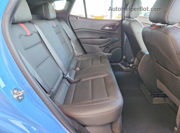 KL77LJE2XRC144198 2024 CHEVROLET TRAX Синий Вид задней части салона