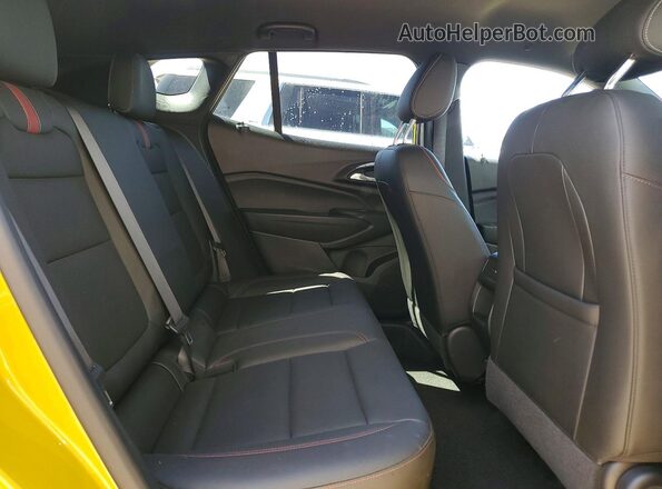 KL77LJEP0SC003688 2025 CHEVROLET TRAX Yellow 