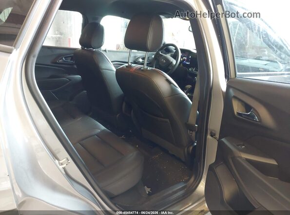 KL77LJEP0SC052518 2025 CHEVROLET TRAX Серебряный Вид наклейки с VIN-кодом
