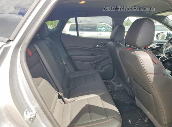 KL77LJEP1SC140090 2025 CHEVROLET TRAX Silver 