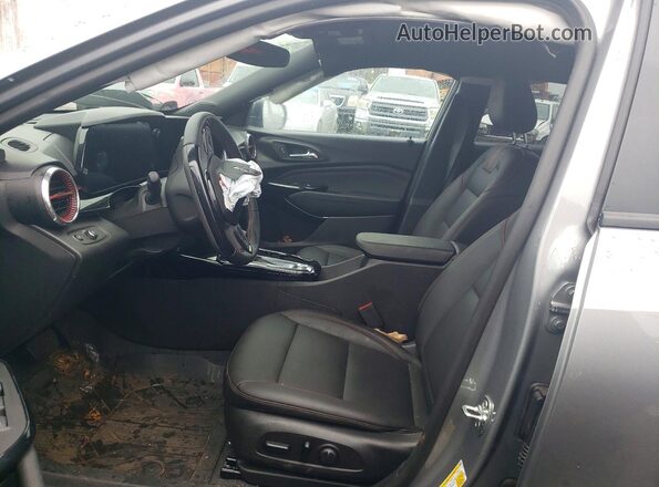 KL77LJEP2SC276499 2025 CHEVROLET TRAX Silver Вид салону спереду