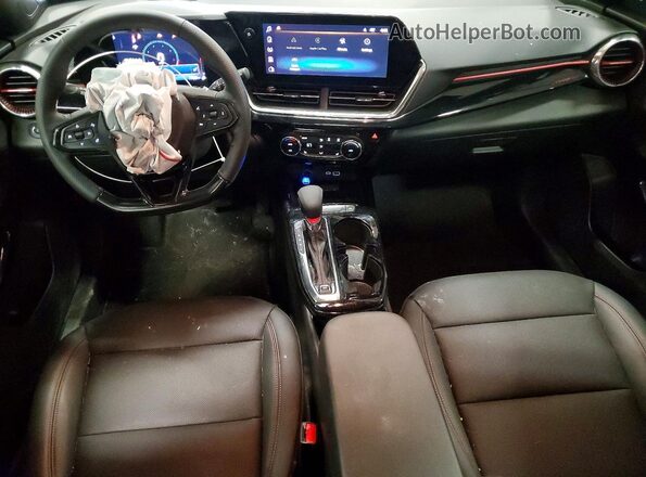 KL77LJEP2TC024902 2026 CHEVROLET TRAX Tan Առջևի վահանակի տեսք
