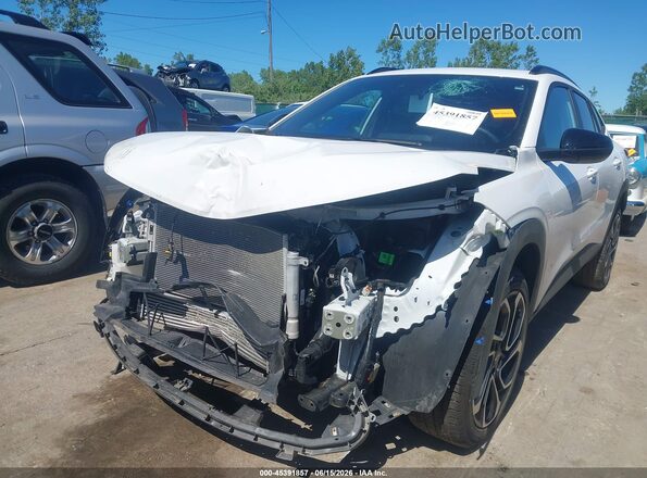 KL77LJEP2TC031980 2026 CHEVROLET TRAX White Widok z przodu