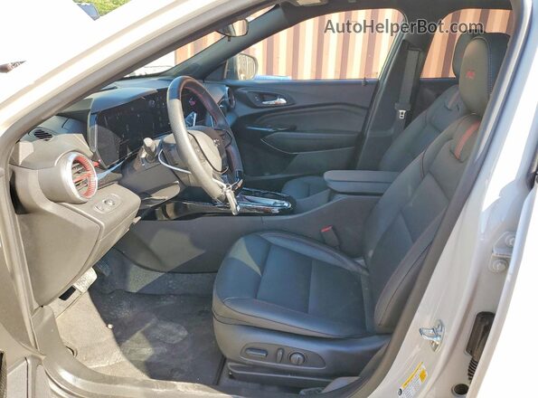 KL77LJEP2TC034104 2026 CHEVROLET TRAX Cream 