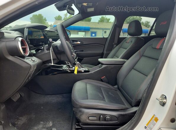 KL77LJEP2TC056894 2026 CHEVROLET TRAX White 