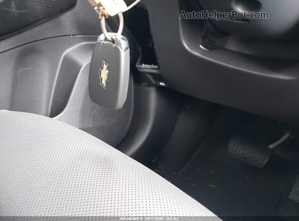 KL77LJEP2TC085974 2026 CHEVROLET TRAX Gray Widok deski rozdzielczej
