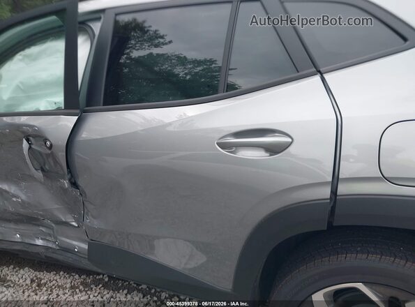 KL77LJEP2TC085974 2026 CHEVROLET TRAX Gray Widok z przodu