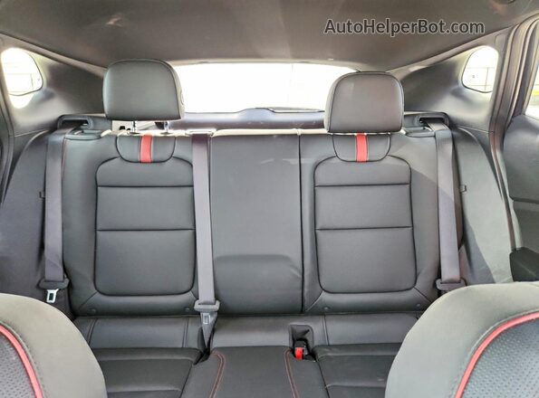 KL77LJEP5SC205006 2025 CHEVROLET TRAX Black უკანა სავარძლების ხედი