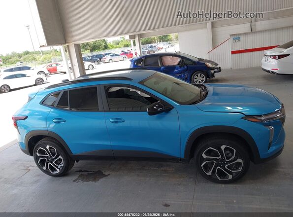 KL77LJEP5TC062673 2026 CHEVROLET TRAX Синий Вид задней части салона